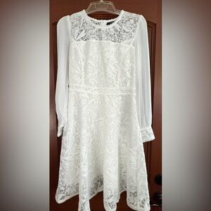 Women’s Elegant White Lace Dress